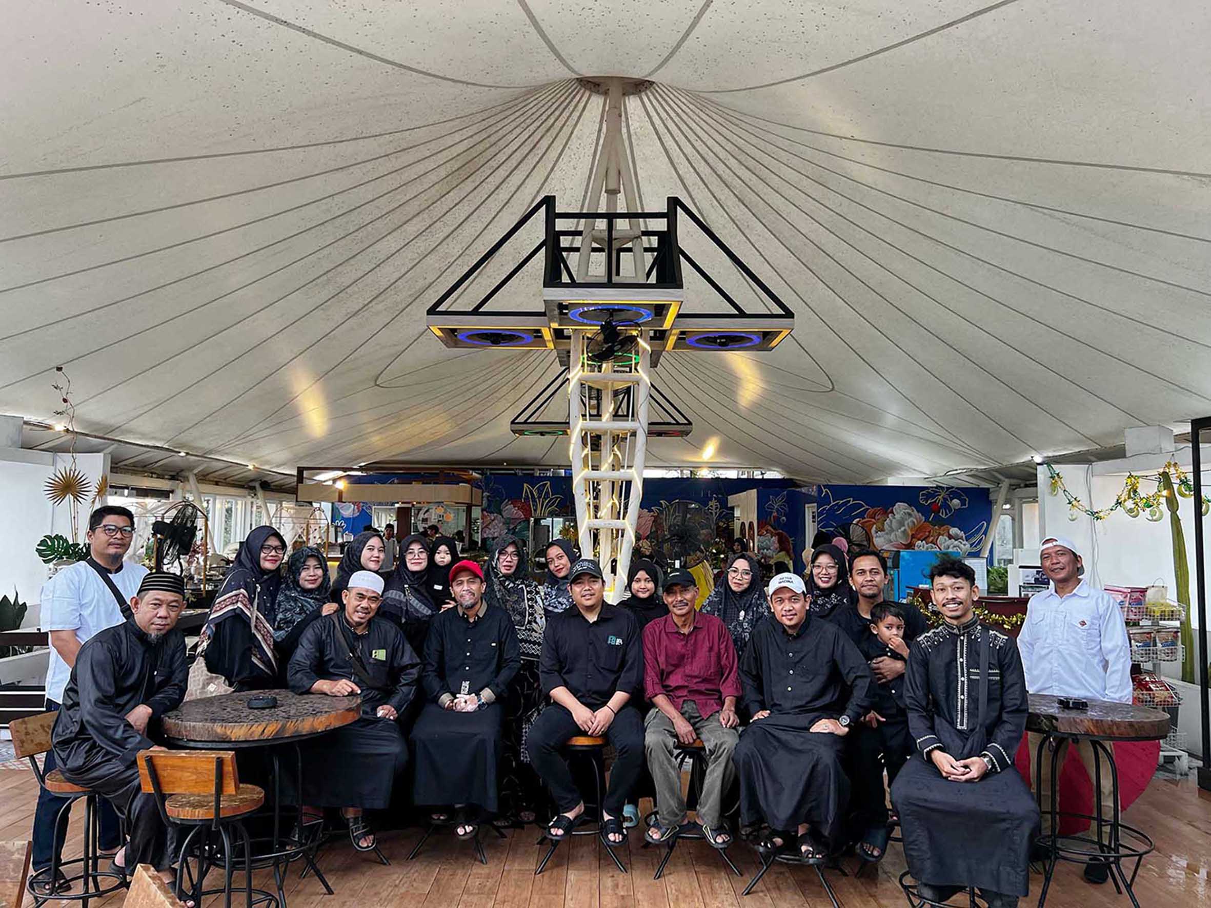 Hangat dan Penuh Makna, Alfiqtour Gelar Buka Bersama di Hotel Bells Place
